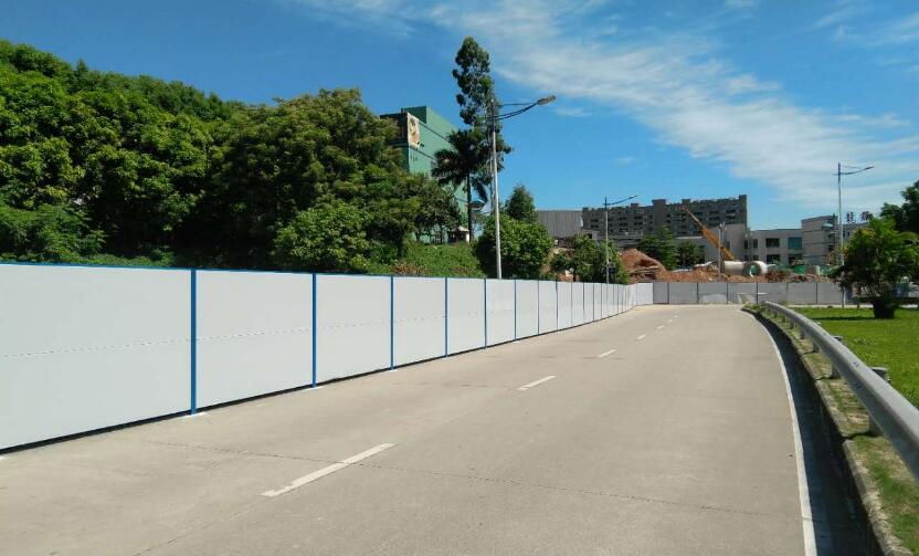 深圳工地圍擋使用施工圍擋有什么優勢呢?