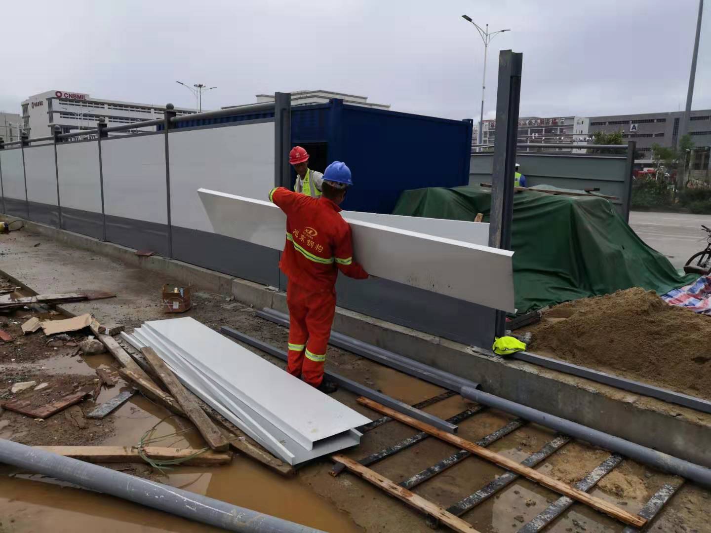 旭東PVC圍擋：超強實力，與您共同認證！