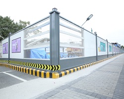 選用市政圍擋保養簡略不易藏污，使用壽命長